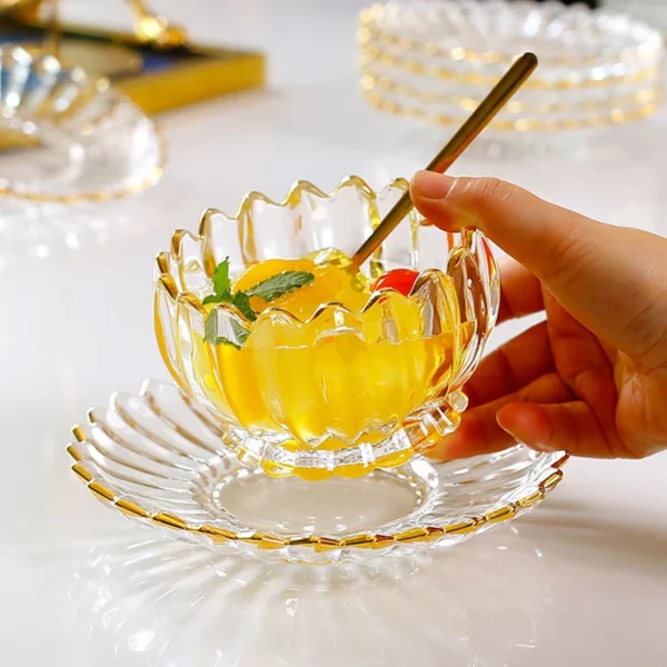 European Style Glass Bowl Delicate Flower Type Fruit Plate Dessert Salad Bowl Table Candy Dried Fruit Snack Tray Ice Cream Cup